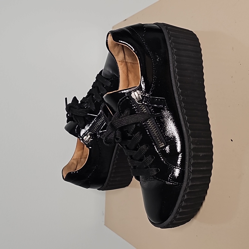 GABOR Women's Low-Top Black Patent Platform Sneakers Size 3½ (160418)